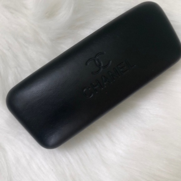 CHANEL QUILTED SUNGLASSES - Picture 9 of 9